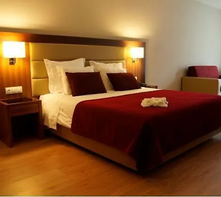 Hotel Placido Douro - Tabuaco